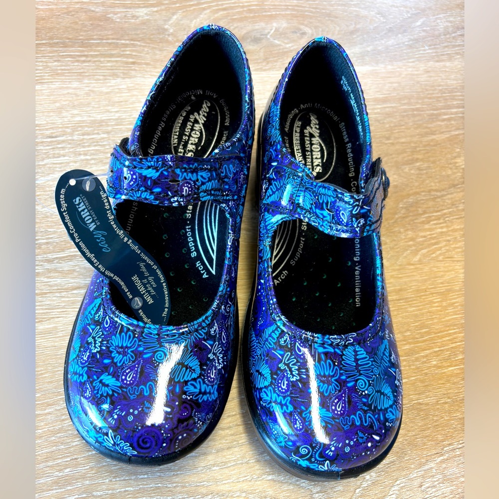Easy Works by Easy Street Womens Blue Work and Safety Shoes Sneakers NWT 8.5